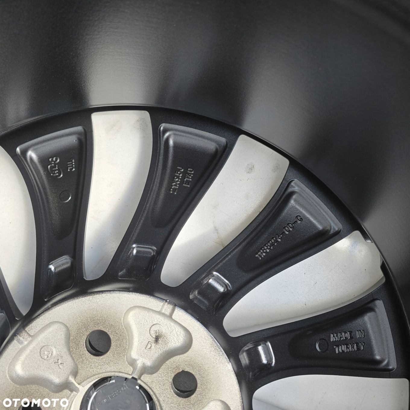 TESLA MODEL Y UBERTURBINE 5X114.3 21 ET40 JAK NOWE 4X - 9