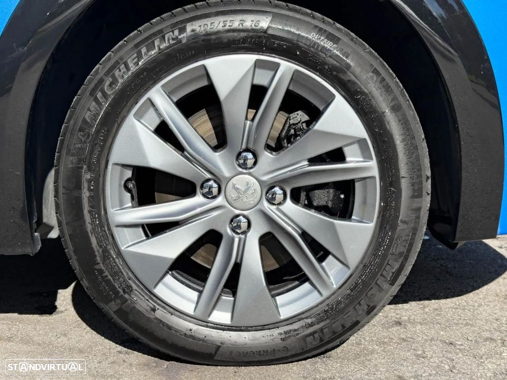 Peugeot e-208 Style - 5