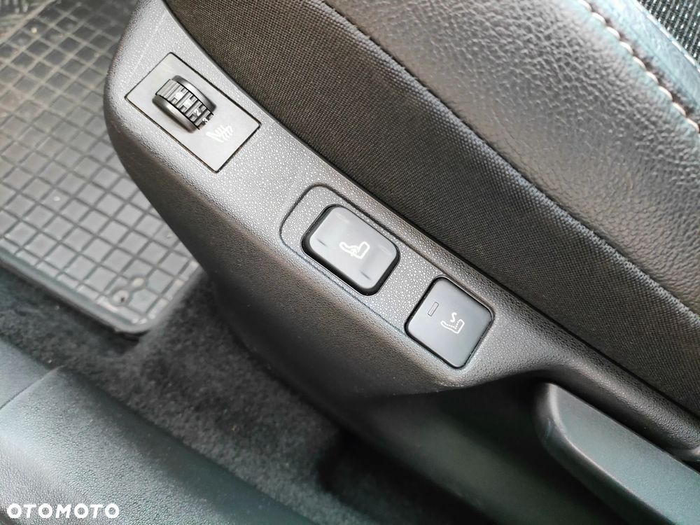 Citroën C4 2.0 HDi Exclusive - 34
