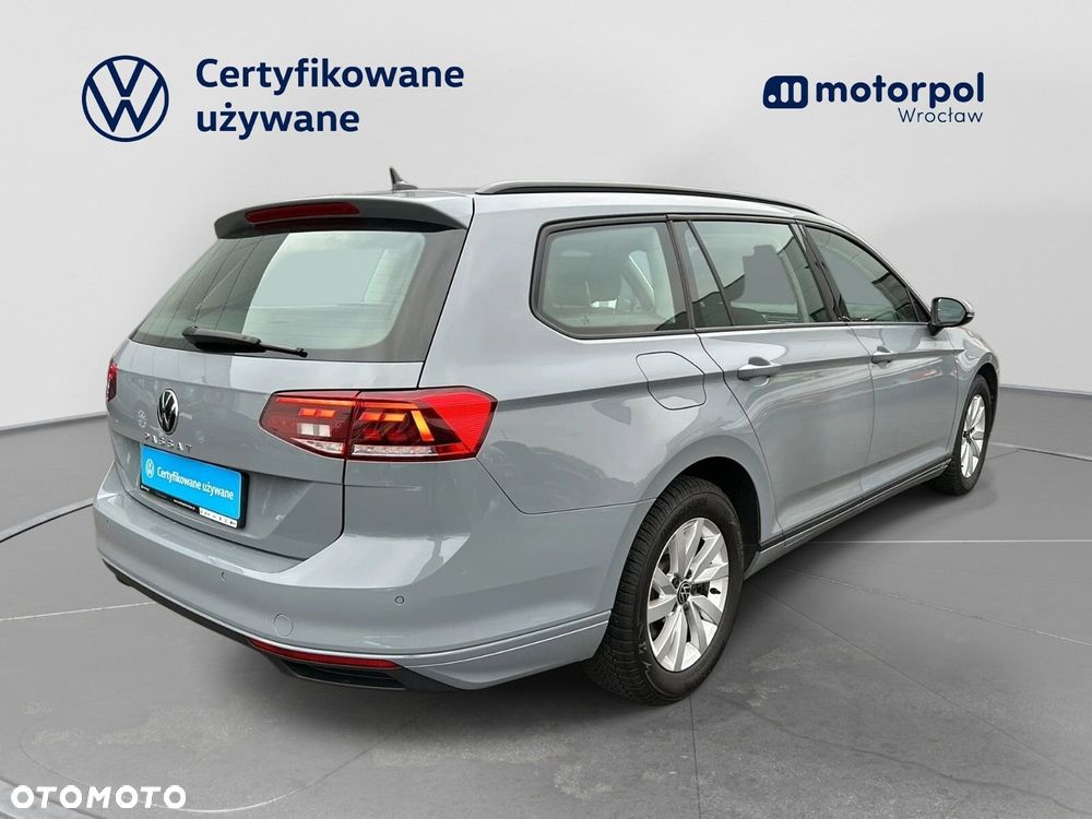 Volkswagen Passat - 14