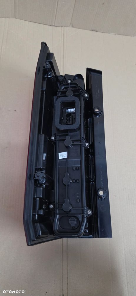 VW CRAFTER 2017-2024 LAMPA TYLNA LED PRAWA 7C0945096H ORYGINAŁ NOWA - 2