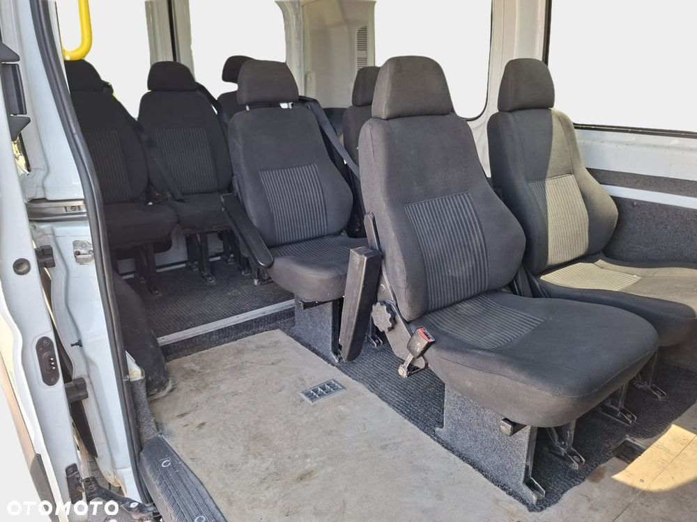 Ford Transit - 11