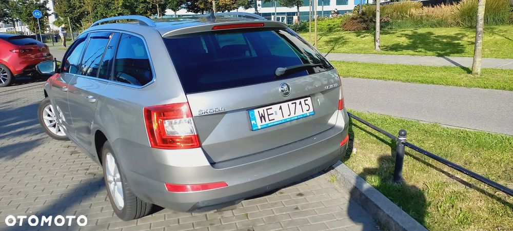 Skoda Octavia 1.4 TSI Ambition DSG - 4