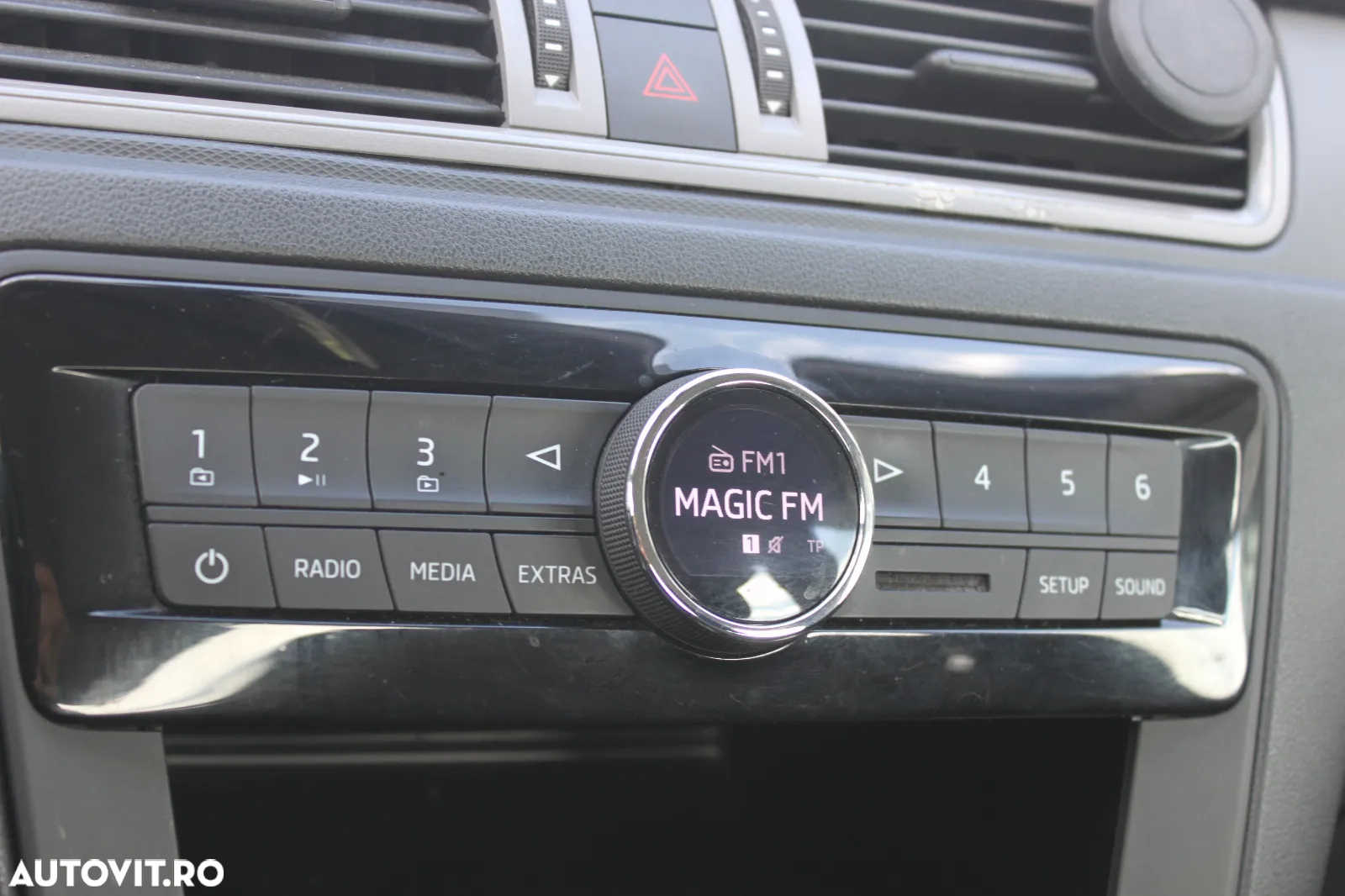 Skoda RAPID 1.2 TSI Ambition - 6