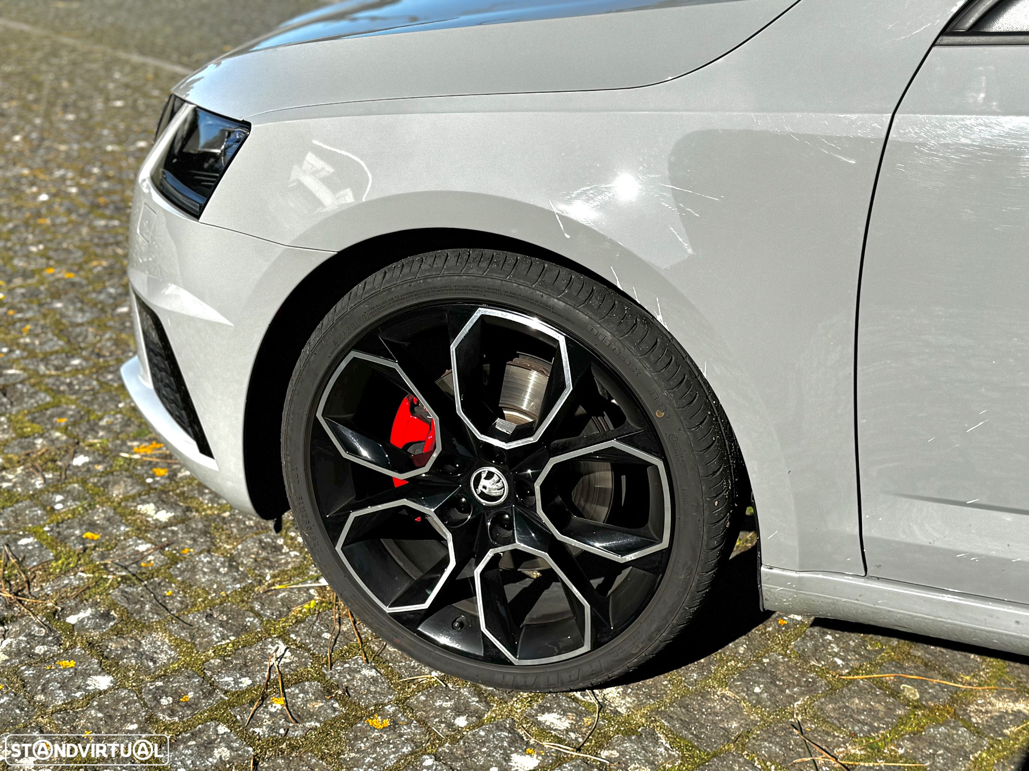 Skoda Octavia Break 2.0 TDI DSG 4x4 RS First Edition - 4