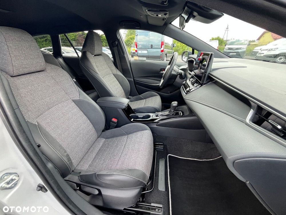 Toyota Corolla 1.8 Hybrid Style - 31