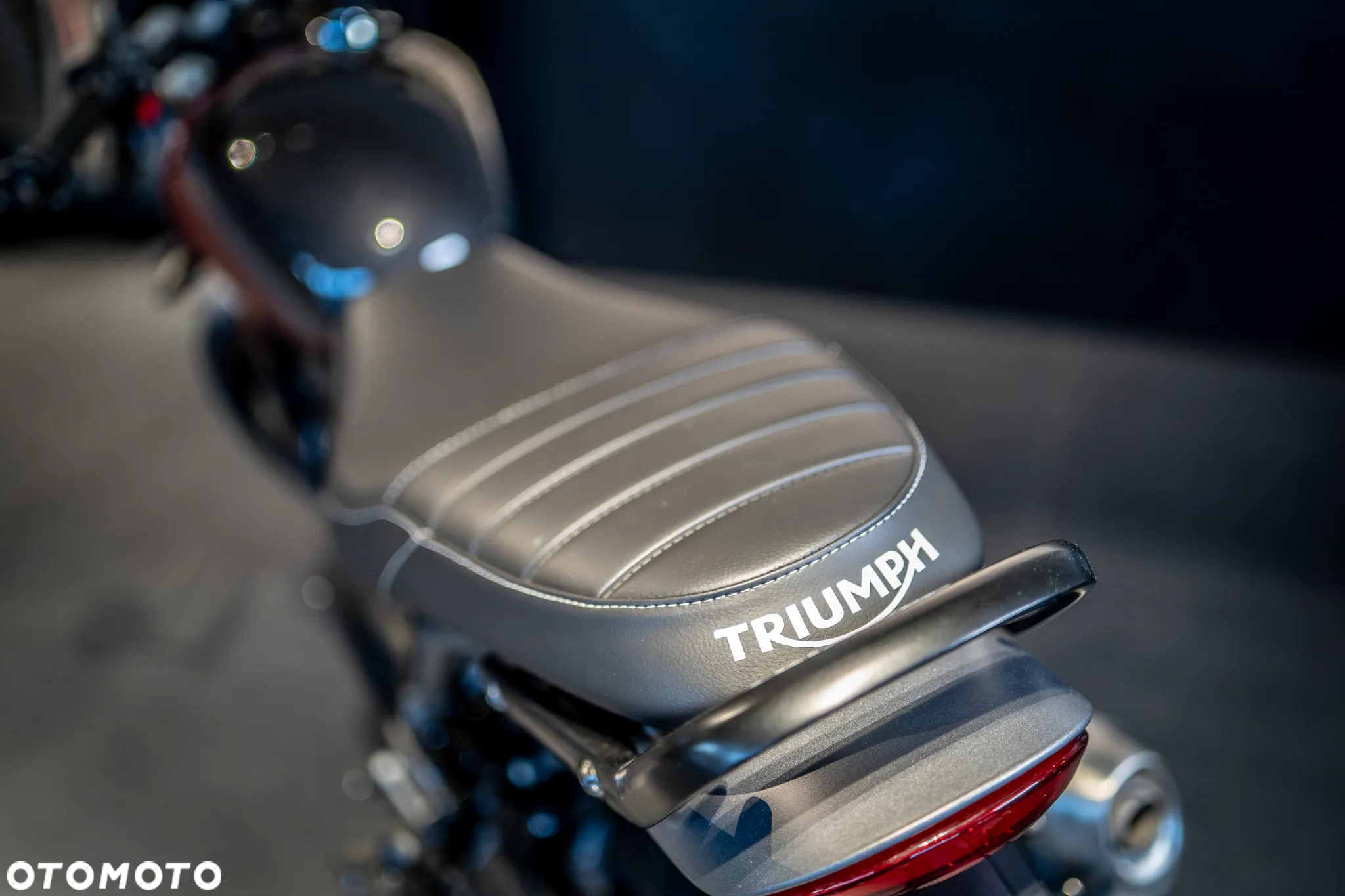 Triumph Inny - 3