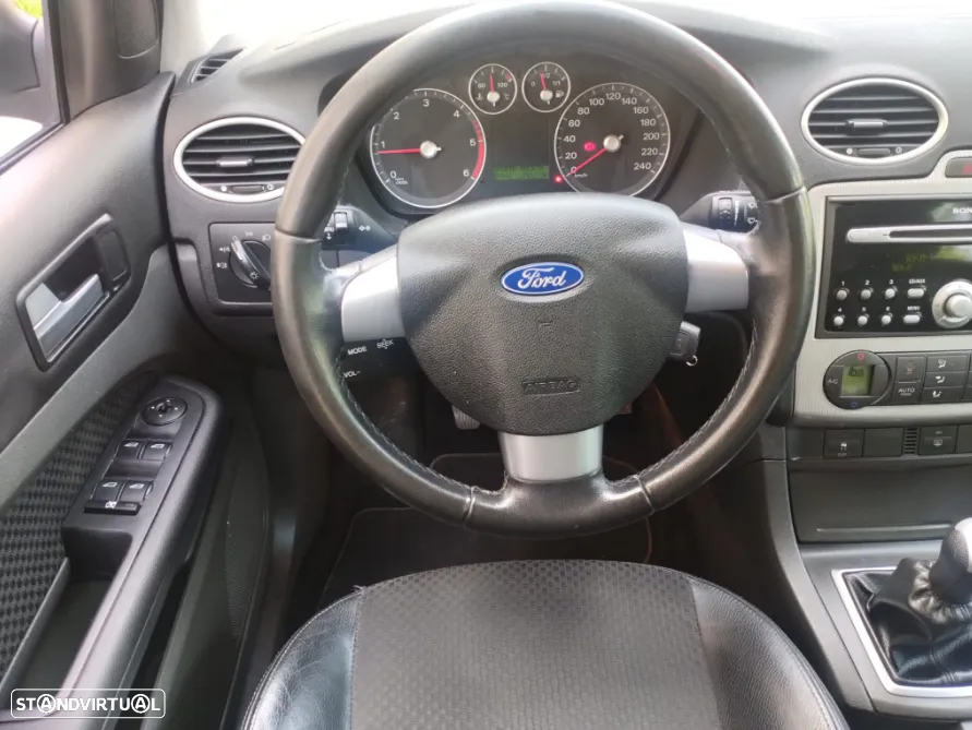 Ford Focus SW 1.6 TDCi Titanium - 14