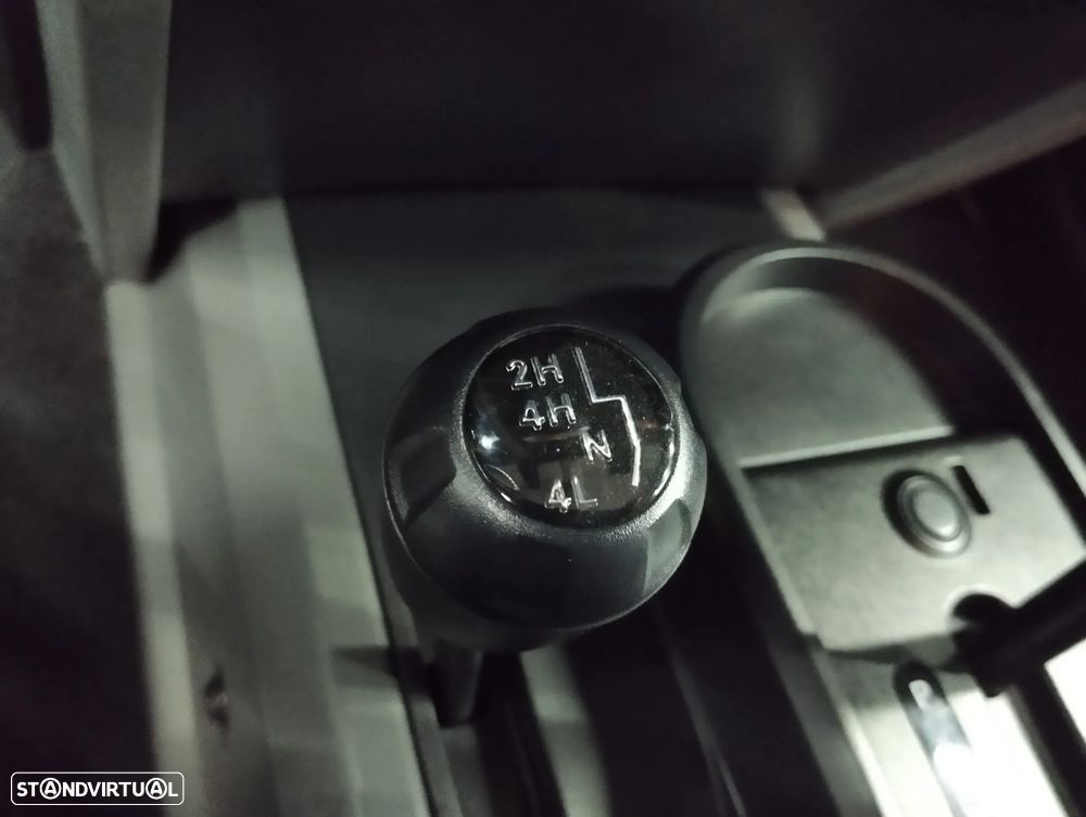 Jeep Wrangler Unlimited 2.8 CRD ATX Sahara - 24