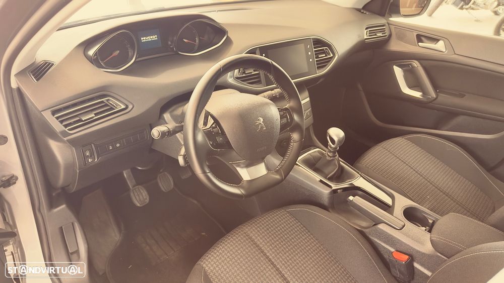 Peugeot 308 1.2 PureTech Active Pack - 5