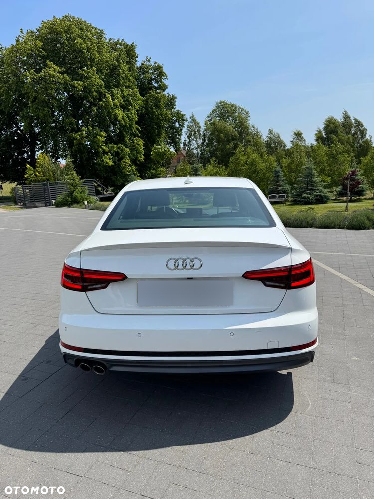 Audi A4 2.0 TDI Design - 8