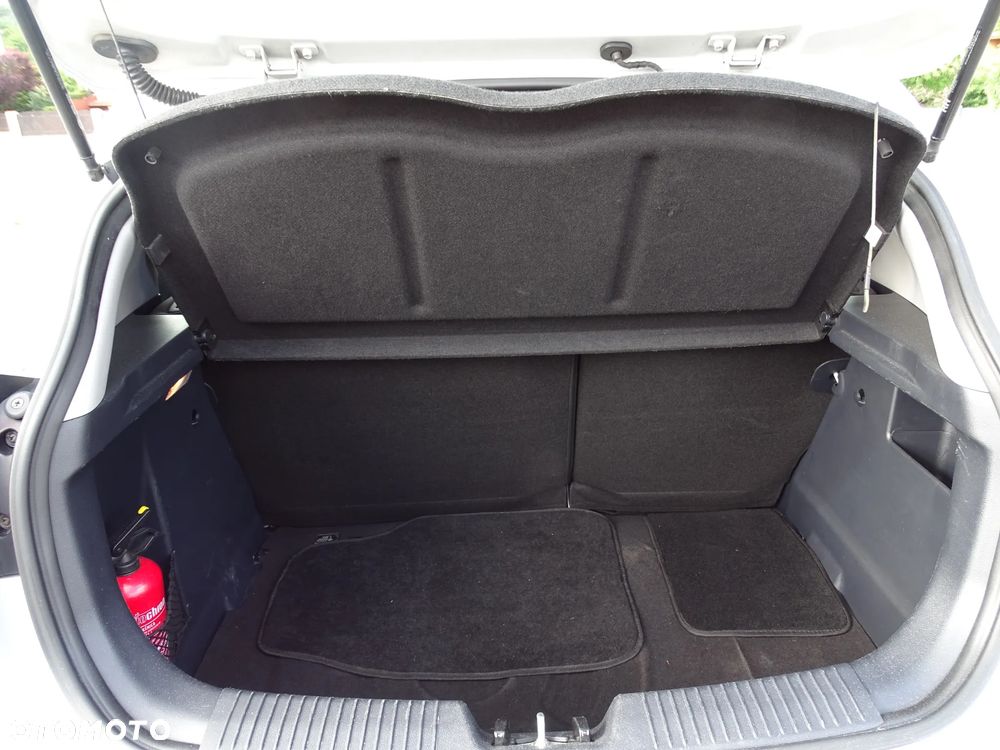 Kia Rio 1.2 Business Line - 10