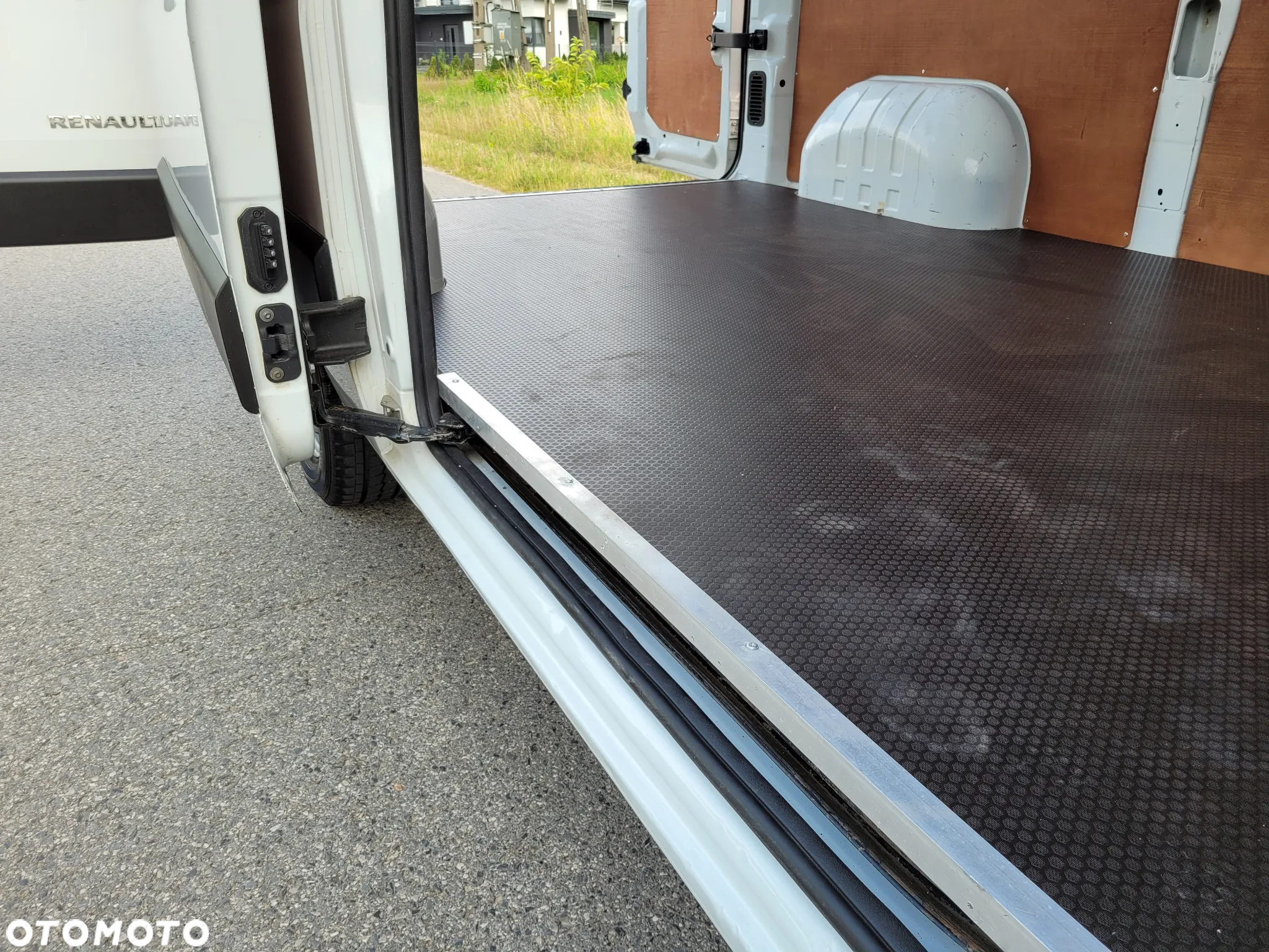 Renault Master - 18