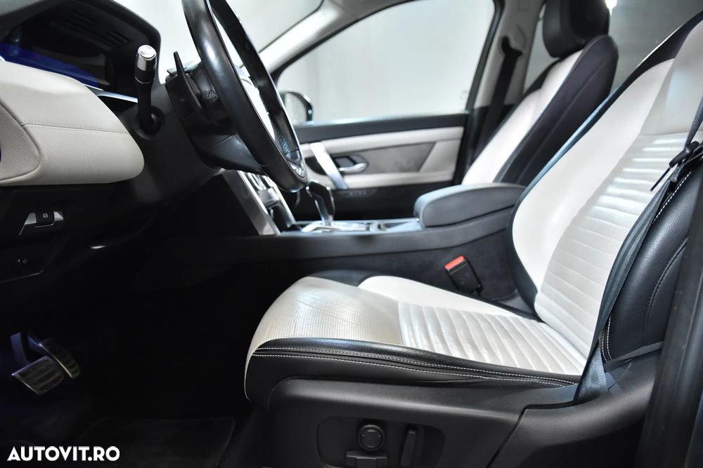 Land Rover Discovery Sport - 23