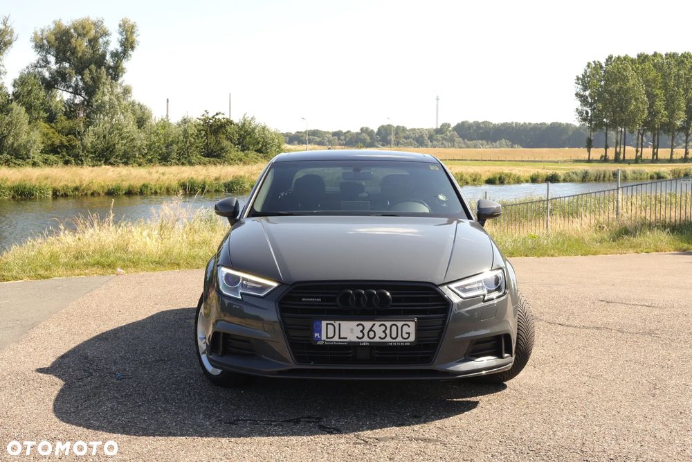 Audi A3 Limousine 40 TFSI Quattro S tronic - 1