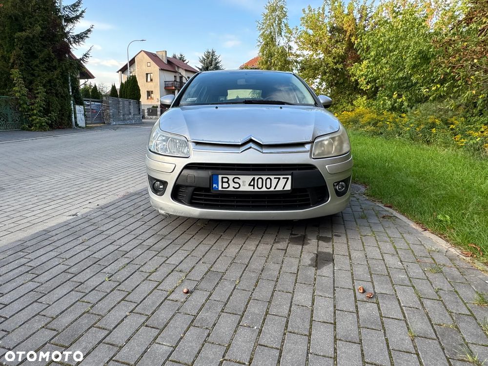 Citroen C4 2010 photo 3