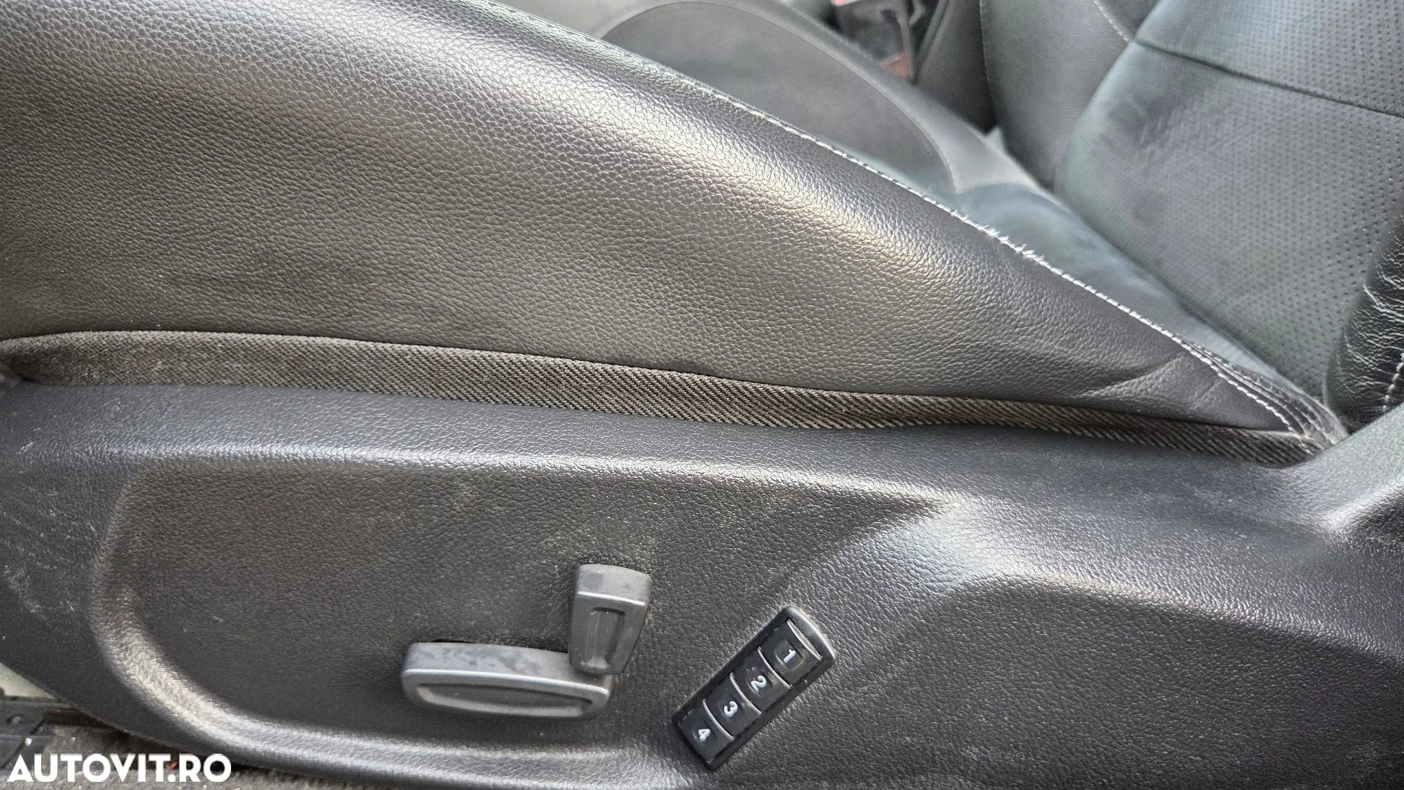 Ford Mondeo 2.0 TDCi Powershift Business Class - 27