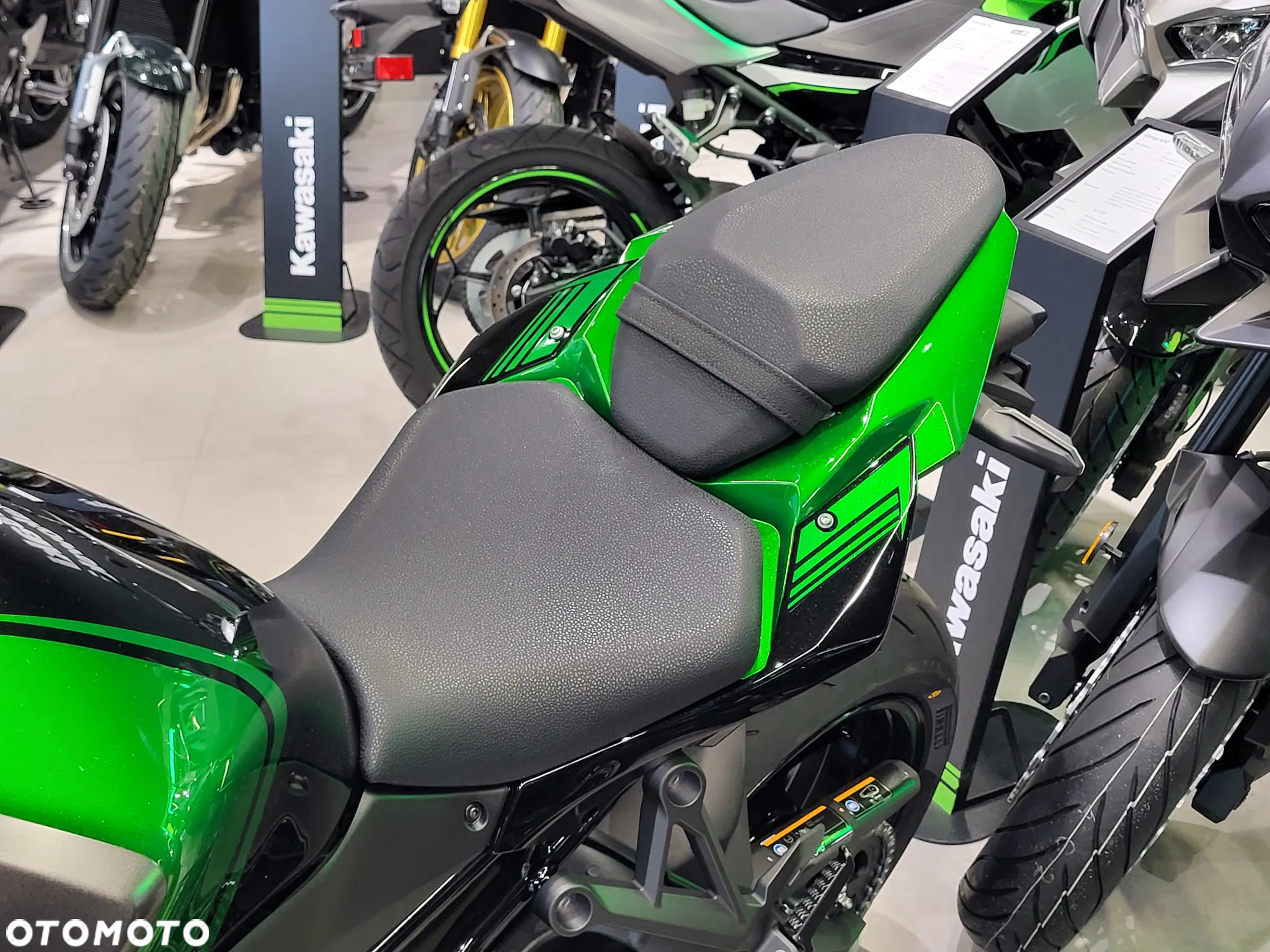 Kawasaki H2 - 13