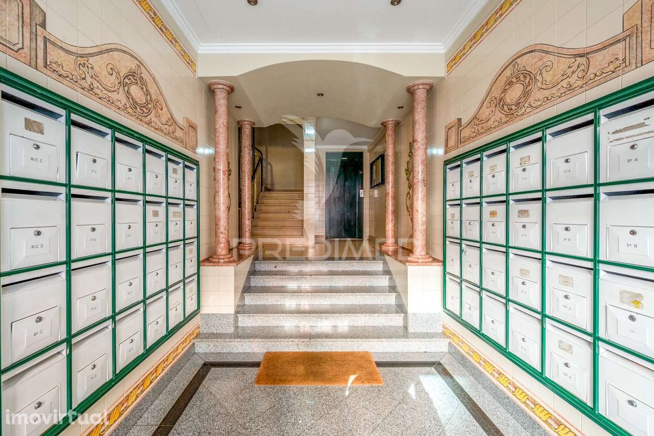 Exclusivo T2 no 10º Andar em São Marcos: Vistas Panorâmicas e Arrec... - Grande imagem: 3/31