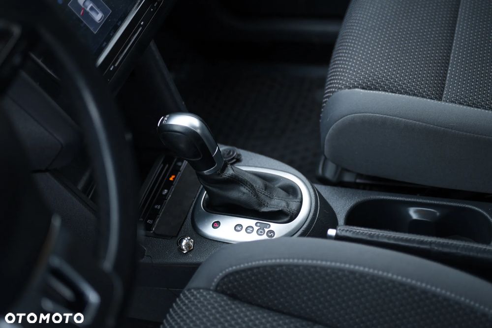 Volkswagen Touran - 13