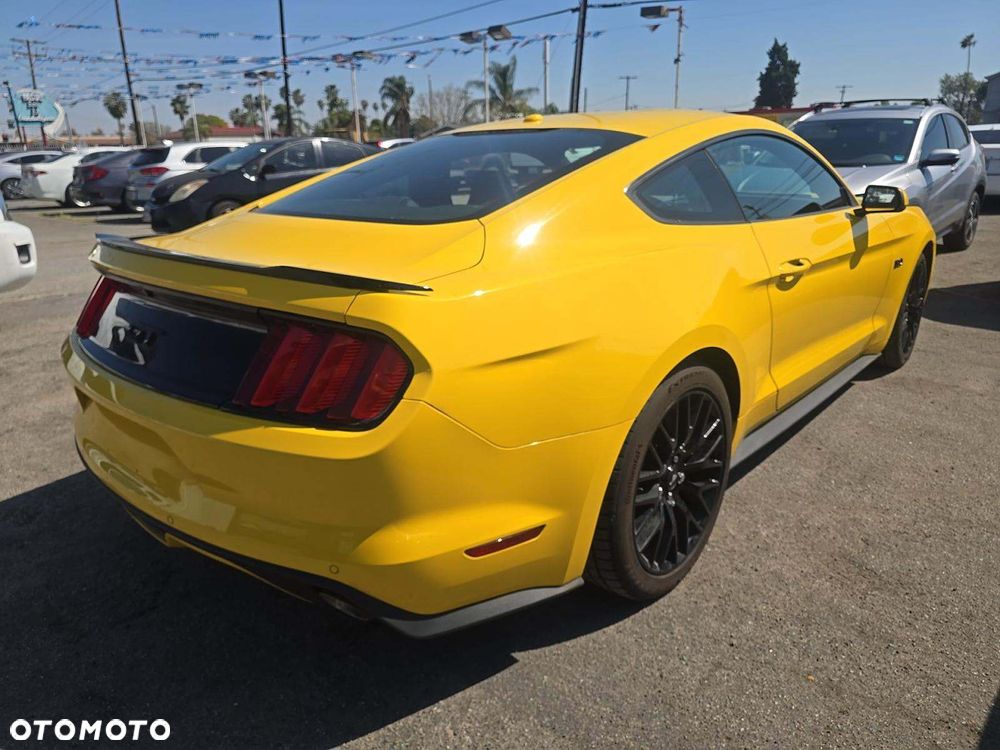 Ford Mustang 5.0 V8 GT - 3
