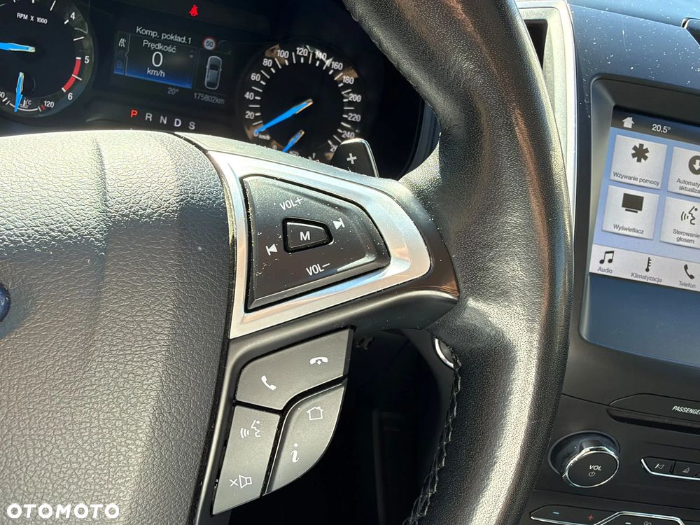 Ford S-Max - 21