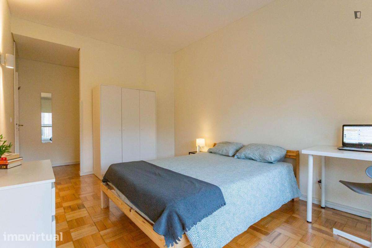 Quarto - localizado em Ramalde Porto - Grande imagem: 4/23