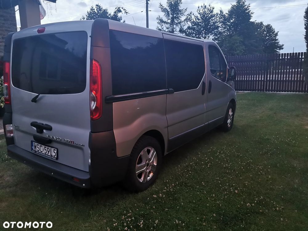 Opel Vivaro Tour Elegance L1H1 - 13