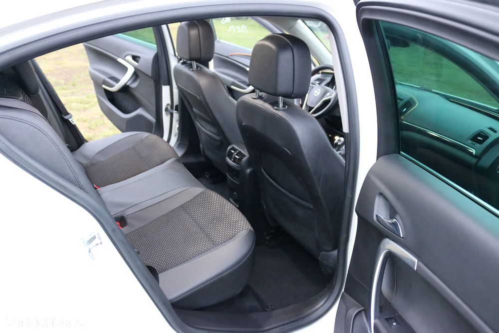 Opel Insignia 2.0 CDTI EcoFLEX Start/Stop Edition - 18