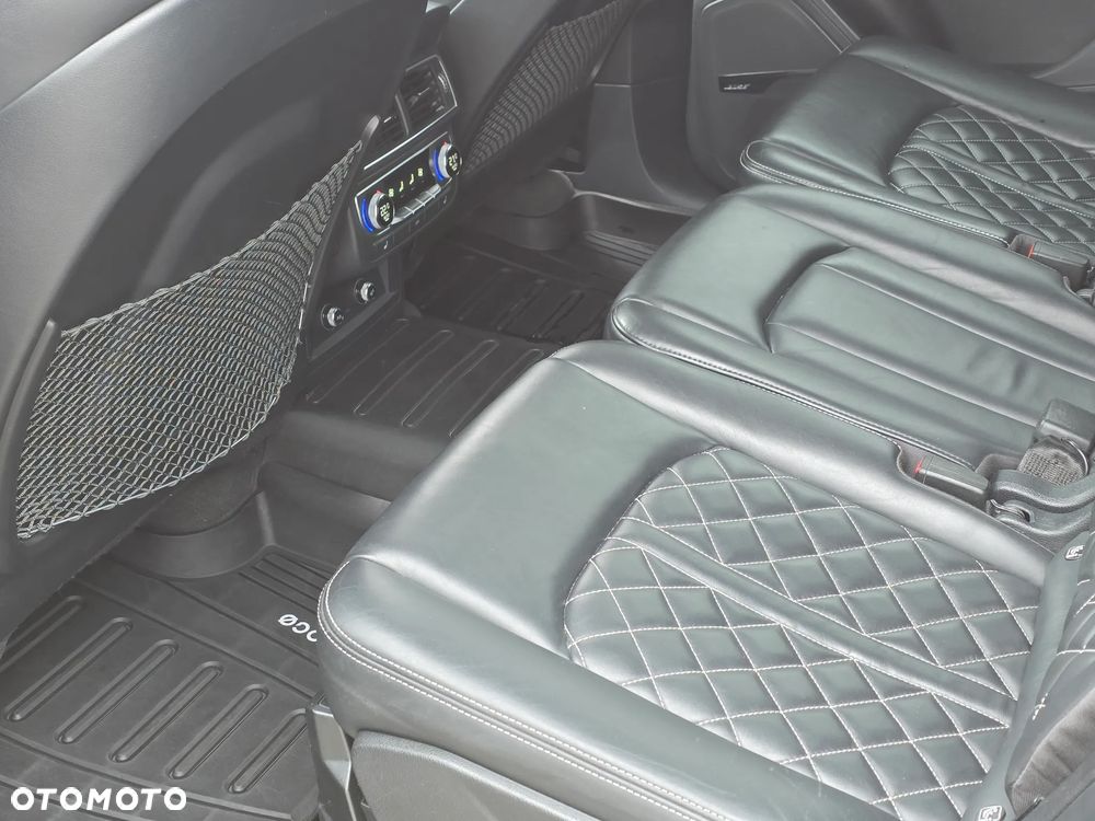 Audi Q7 - 12