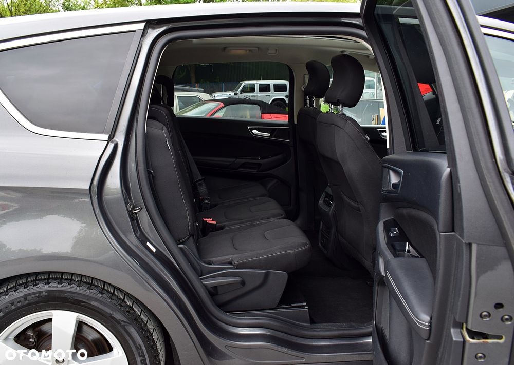 Ford S-Max - 8