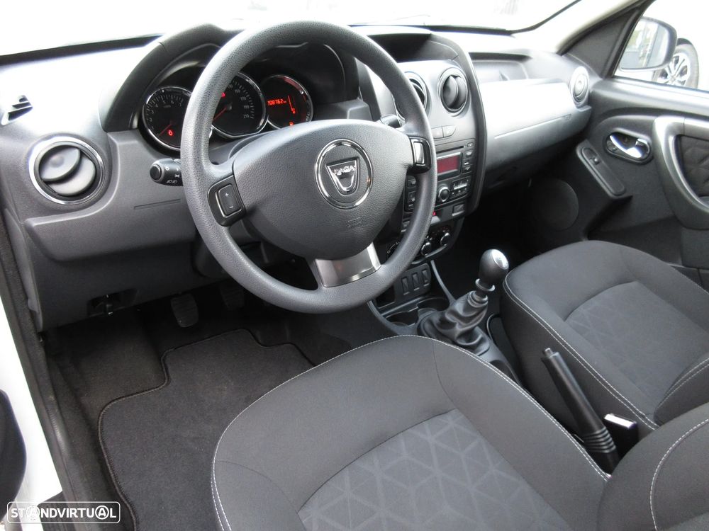 Dacia Duster dCi 110 FAP 4x4 Destination - 17
