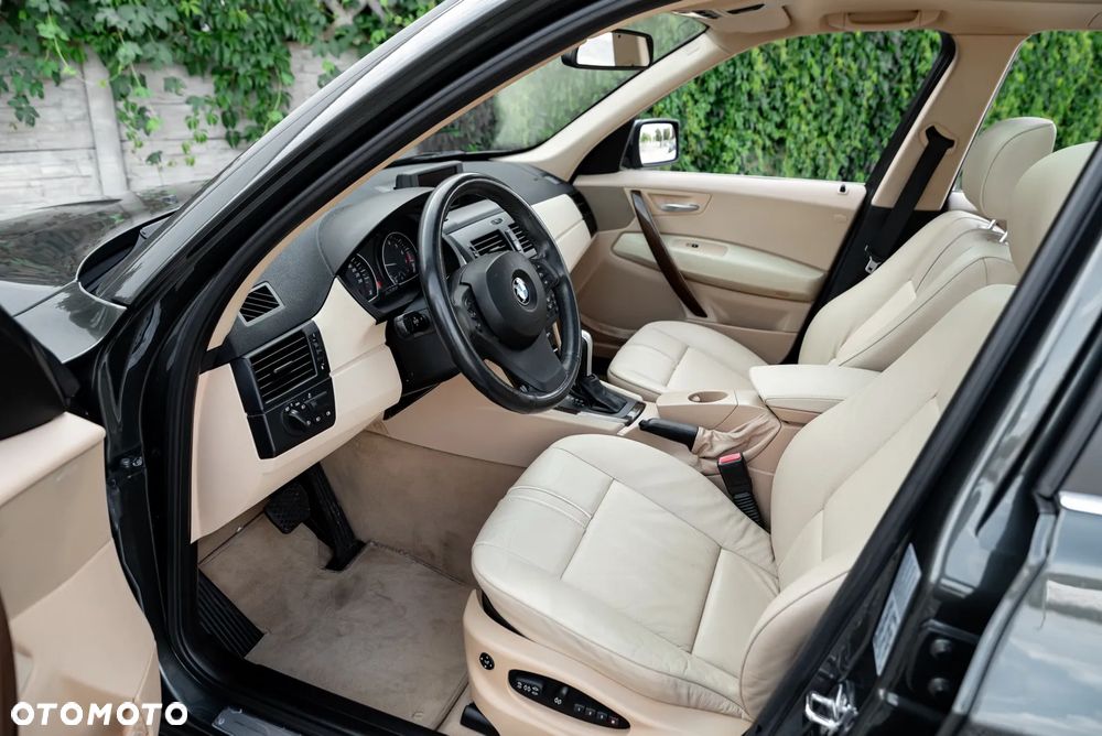 BMW X3 3.0i - 19
