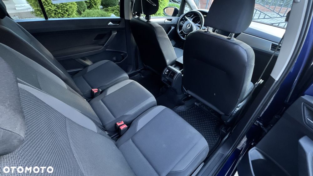 Volkswagen Touran 1.5 TSI EVO Trendline DSG - 10