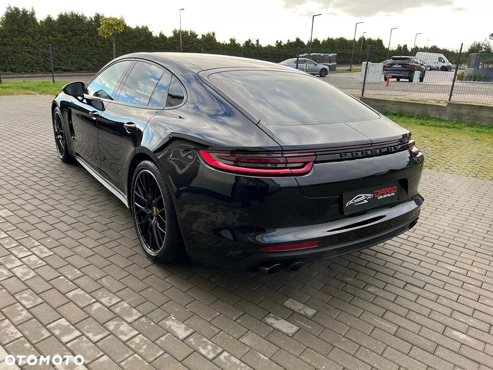 Porsche Panamera Turbo Executive - 39