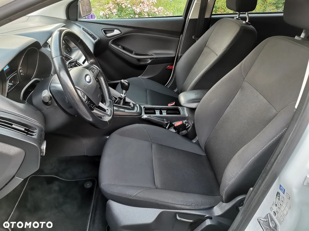 Ford Focus 2.0 TDCi SYNC Edition ASS - 18