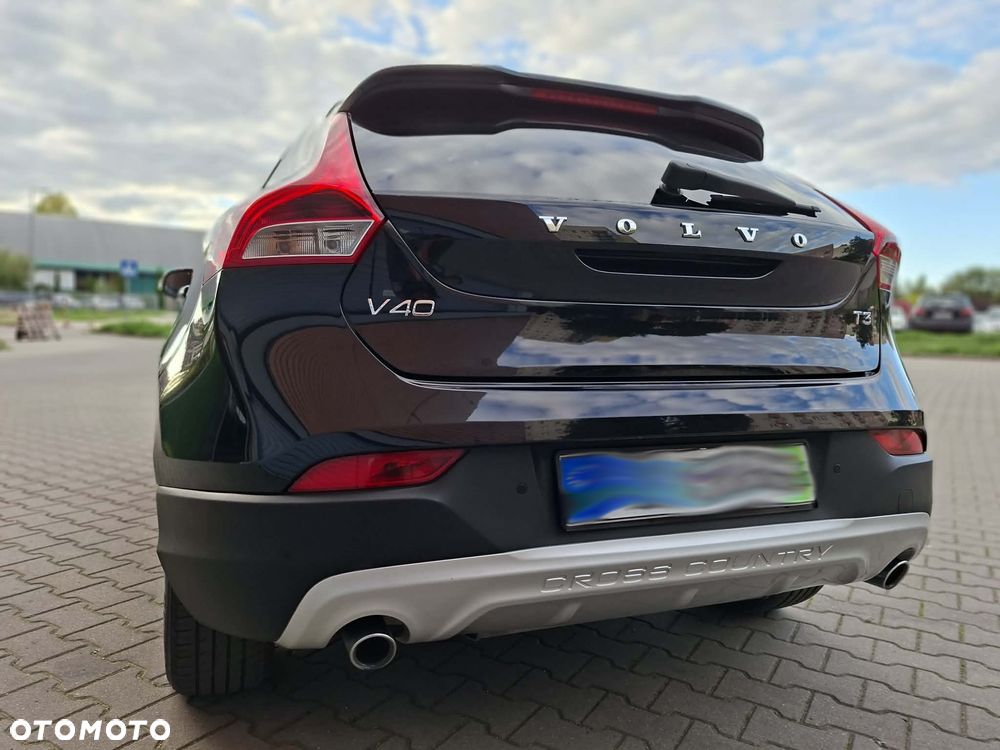 Volvo V40 Cross Country - 20
