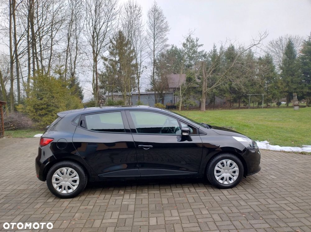 Renault Clio 1.2 16V 75 Experience - 13