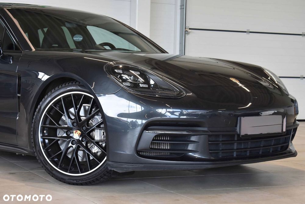 Porsche Panamera 4 10 Years Edition - 24