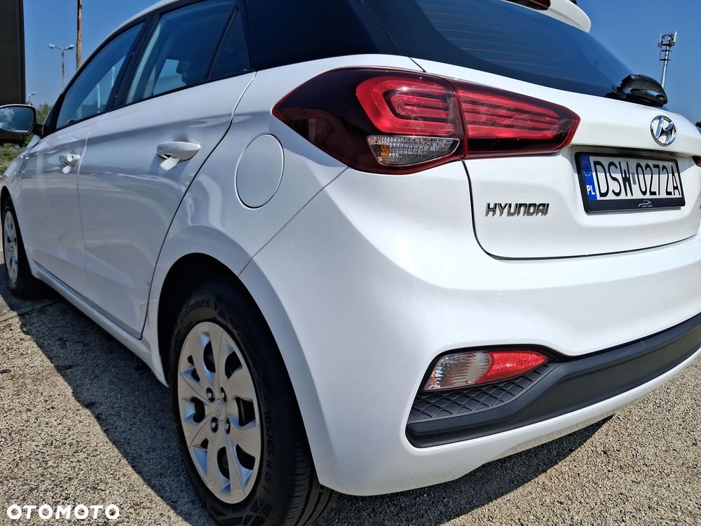 Hyundai i20 blue 1.2 Classic - 29