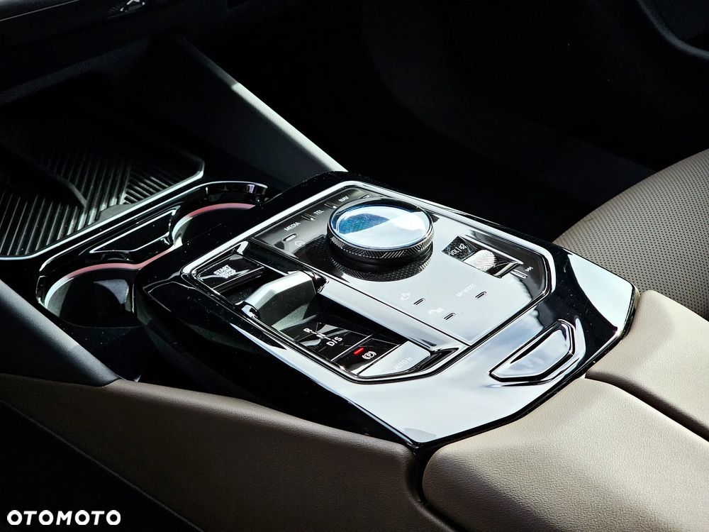 BMW Seria 5 520i - 19