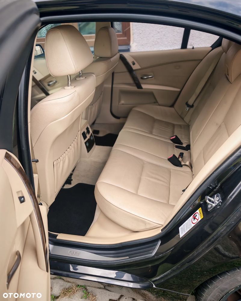 BMW Seria 5 - 11