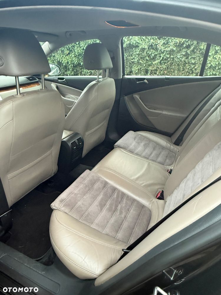 Volkswagen Passat 2.0 TDI DPF Highline - 7