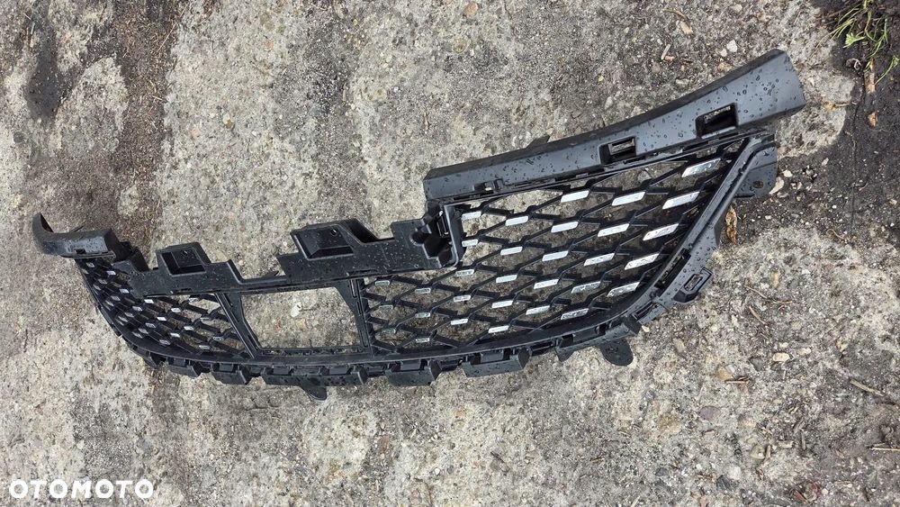 Kratka grill Renault ZOE 620841817R - 2