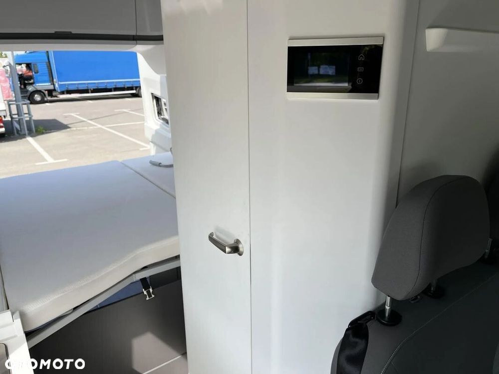 Volkswagen Grand California - 22