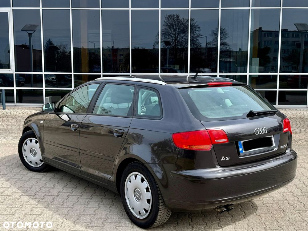 Audi A3 Sportback 2.0 TDI Ambiente - 27