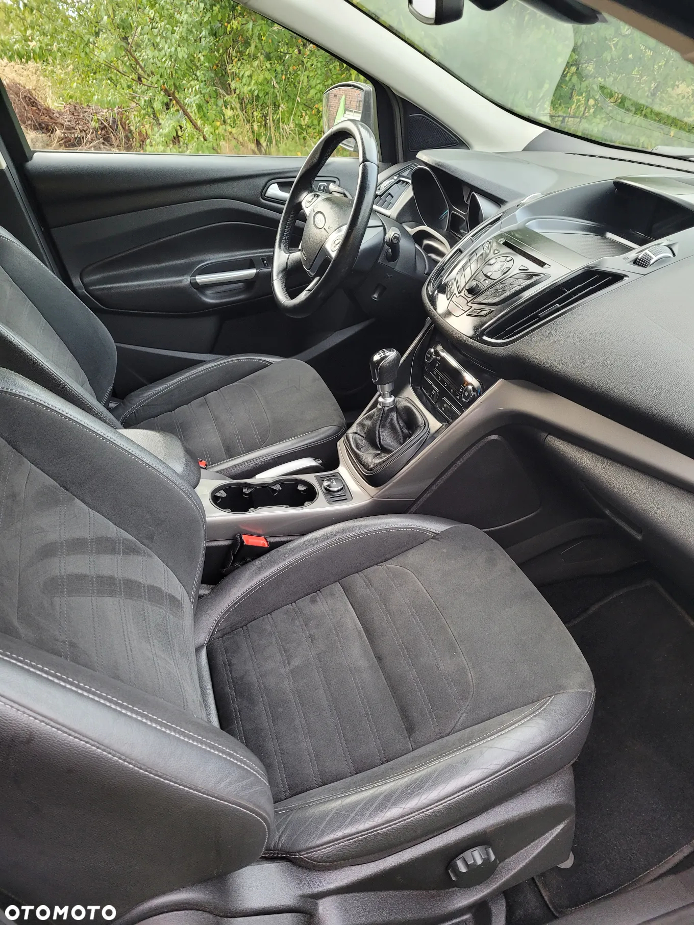 Ford Kuga 2.0 TDCi FWD Titanium - 16