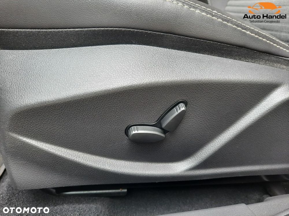 Ford Focus 1.5 EcoBoost STart-Stopp-System TITANIUM - 39