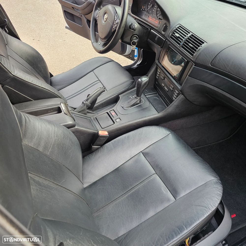 BMW 530 dA Touring - 42