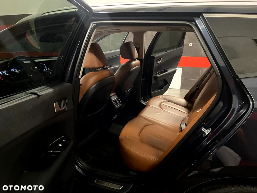 Kia Optima 1.7 CRDI XL DCT - 22